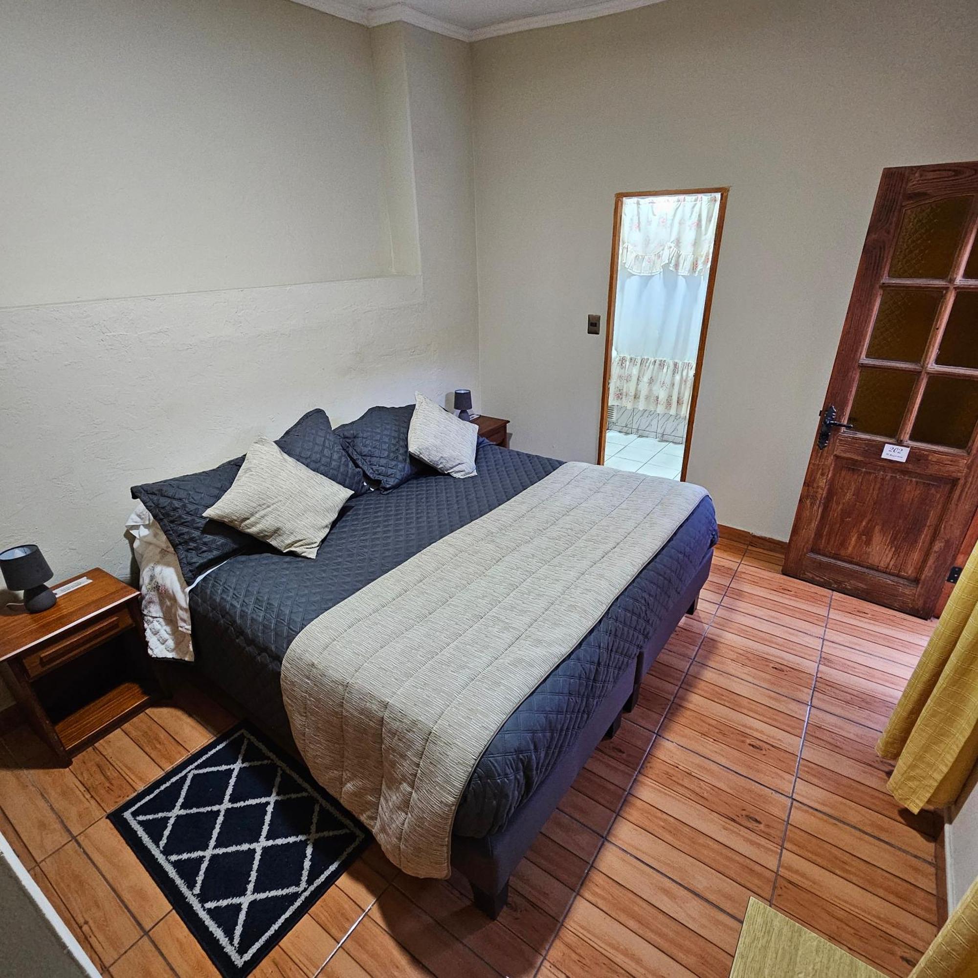 Hostal De Colon La Serena Exterior photo