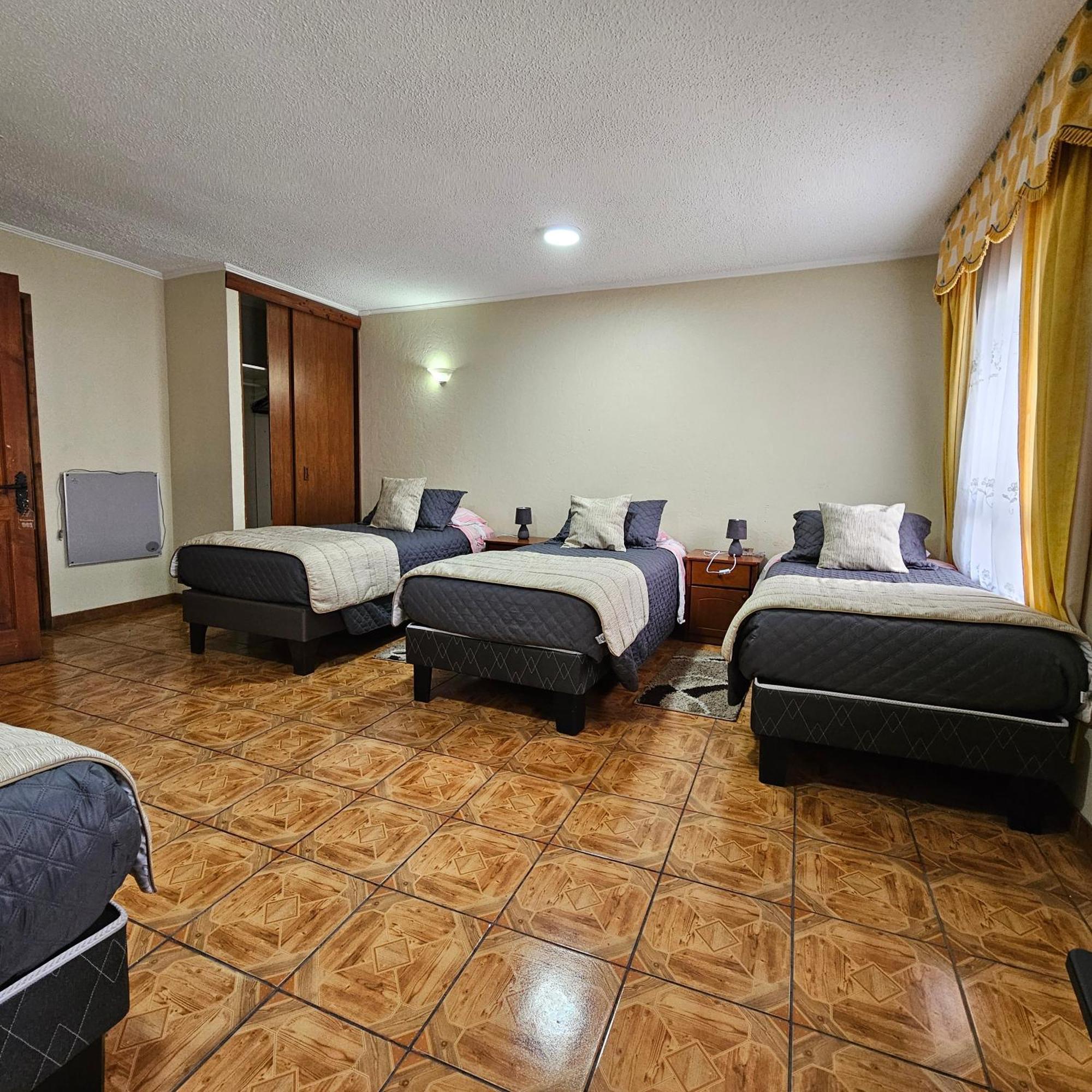 Hostal De Colon La Serena Exterior photo